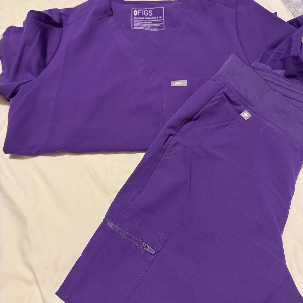 Figs Technical Collection in Rich Purple